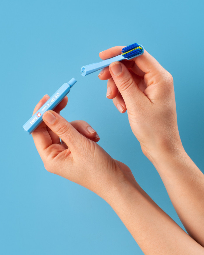Ortho travel toothbrush refill blue